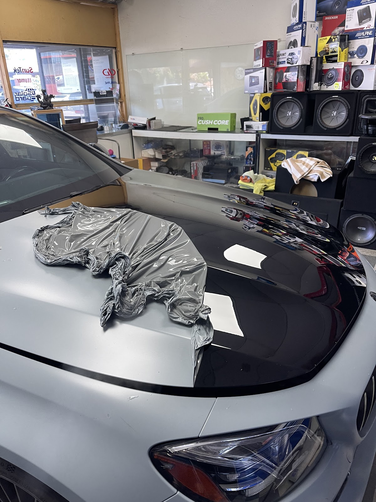 Ags Tint and Car Wraps workshop