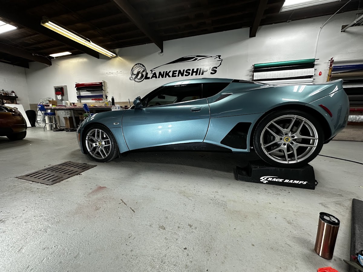 Blankenship's Auto Body & Vinyl Wraps workshop