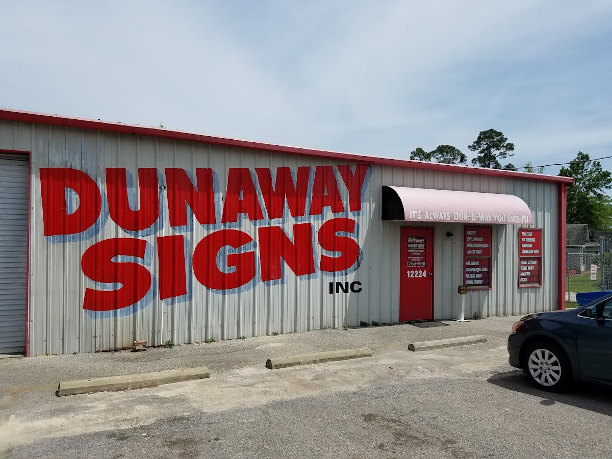 Dunaway Signs, Inc. workshop