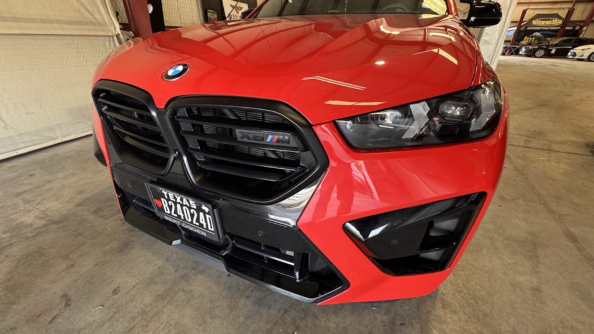 Mad Guys Auto Detailing workshop