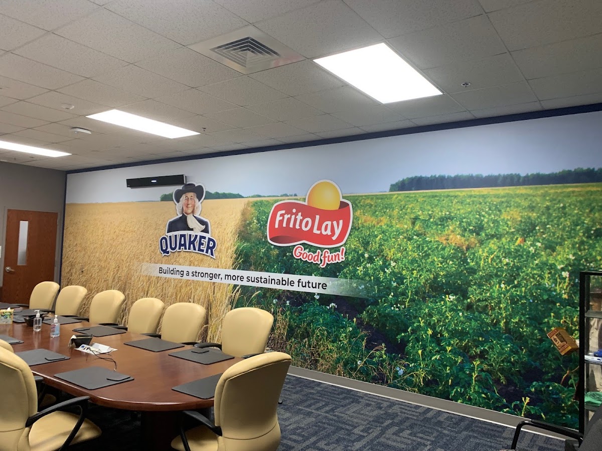 Signs by Tomorrow Harrisburg West workshop