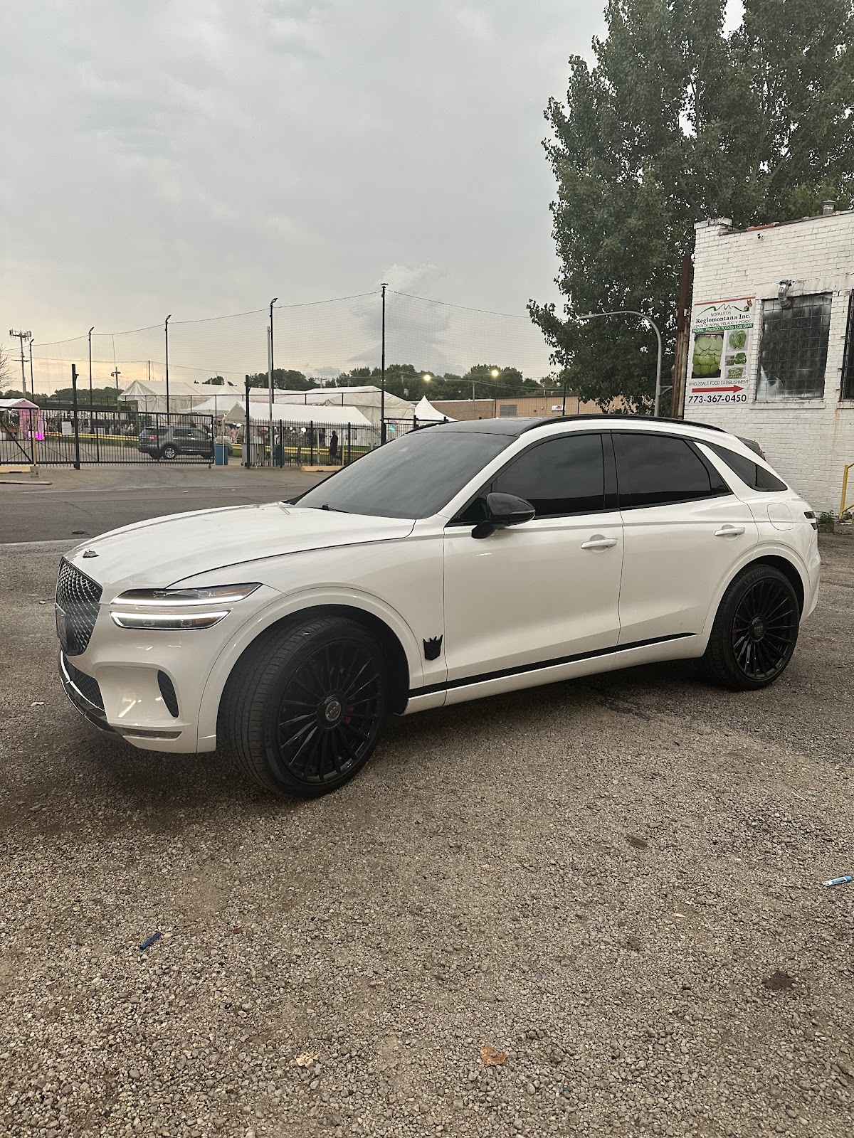 Chicago Window Tint & Vinyl Wrap Graphics workshop