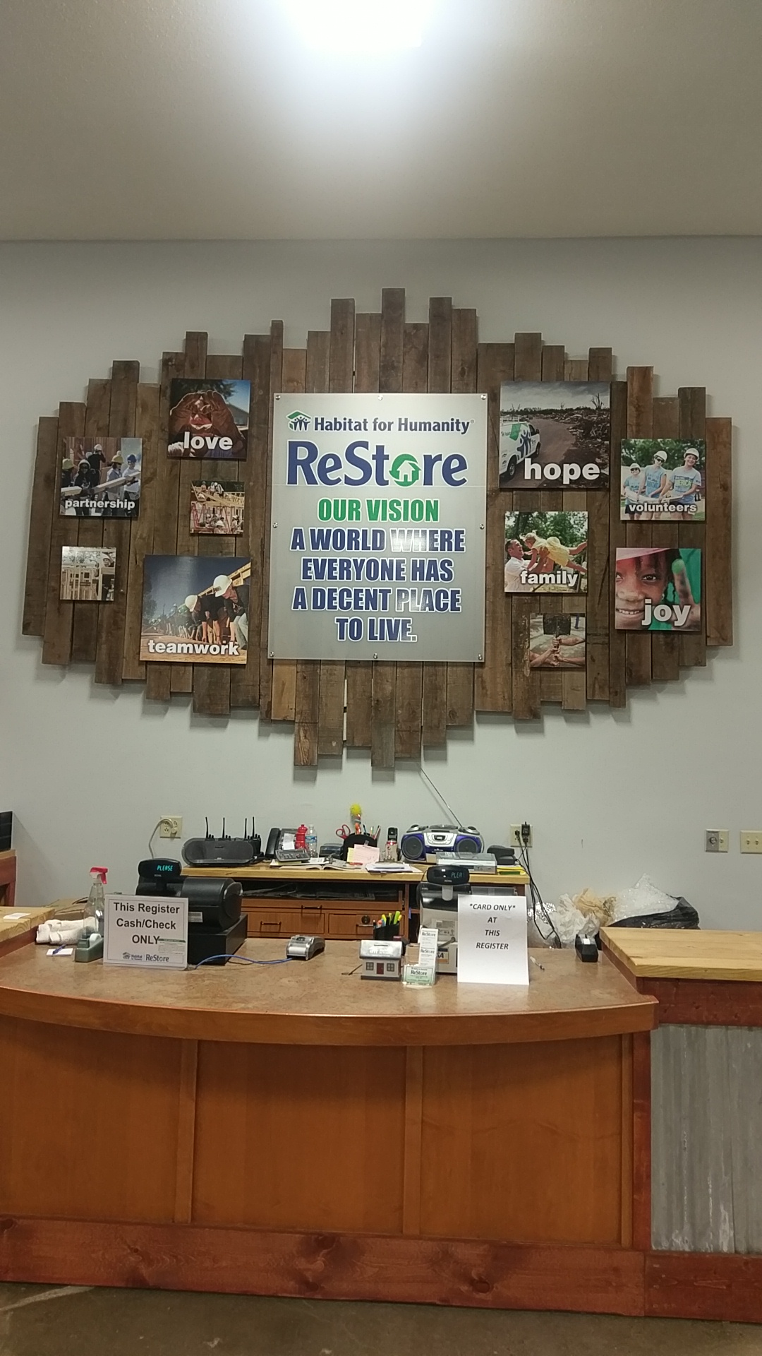 Elite Signs LLC workshop