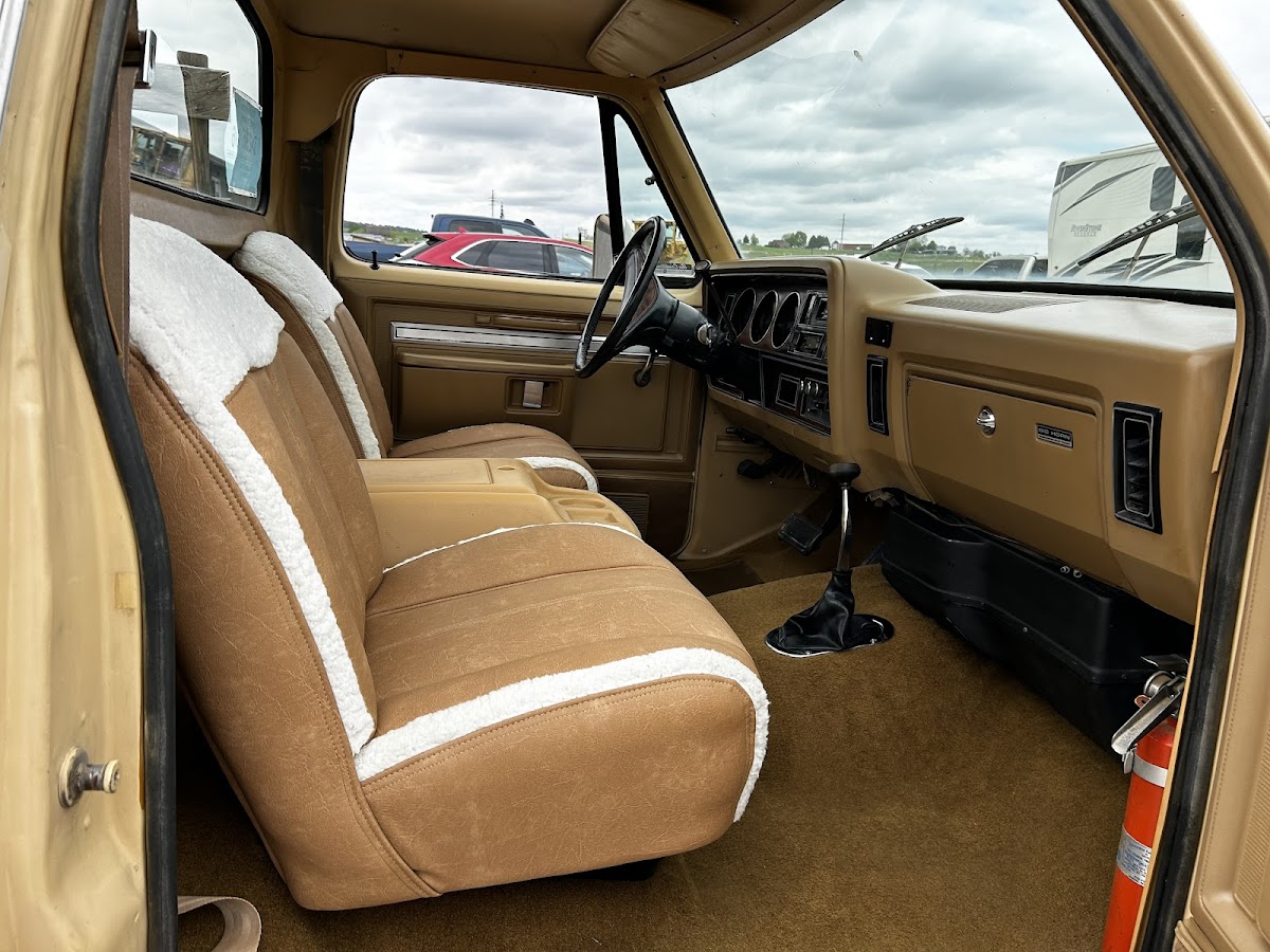 Work by Vinyl Pro of the Black Hills Inc