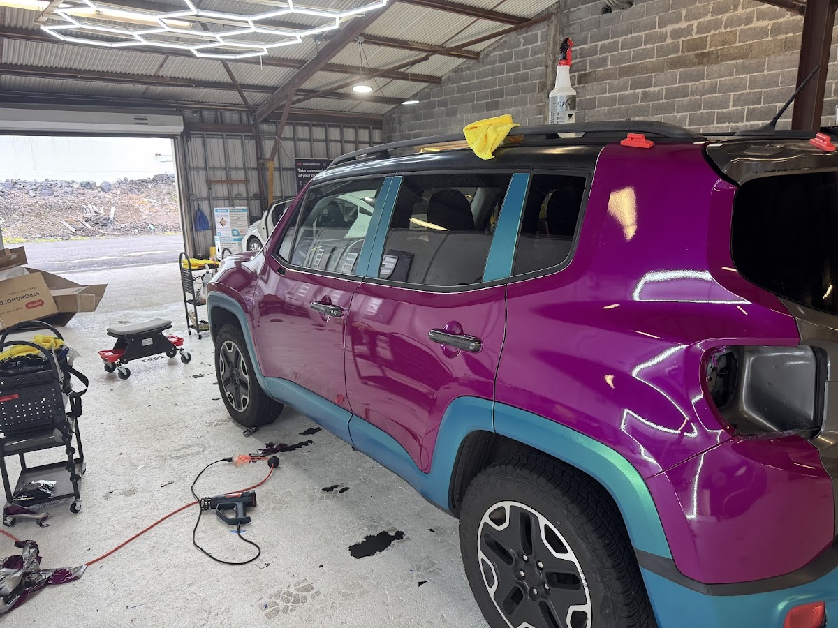 Big Island Custom Wraps workshop