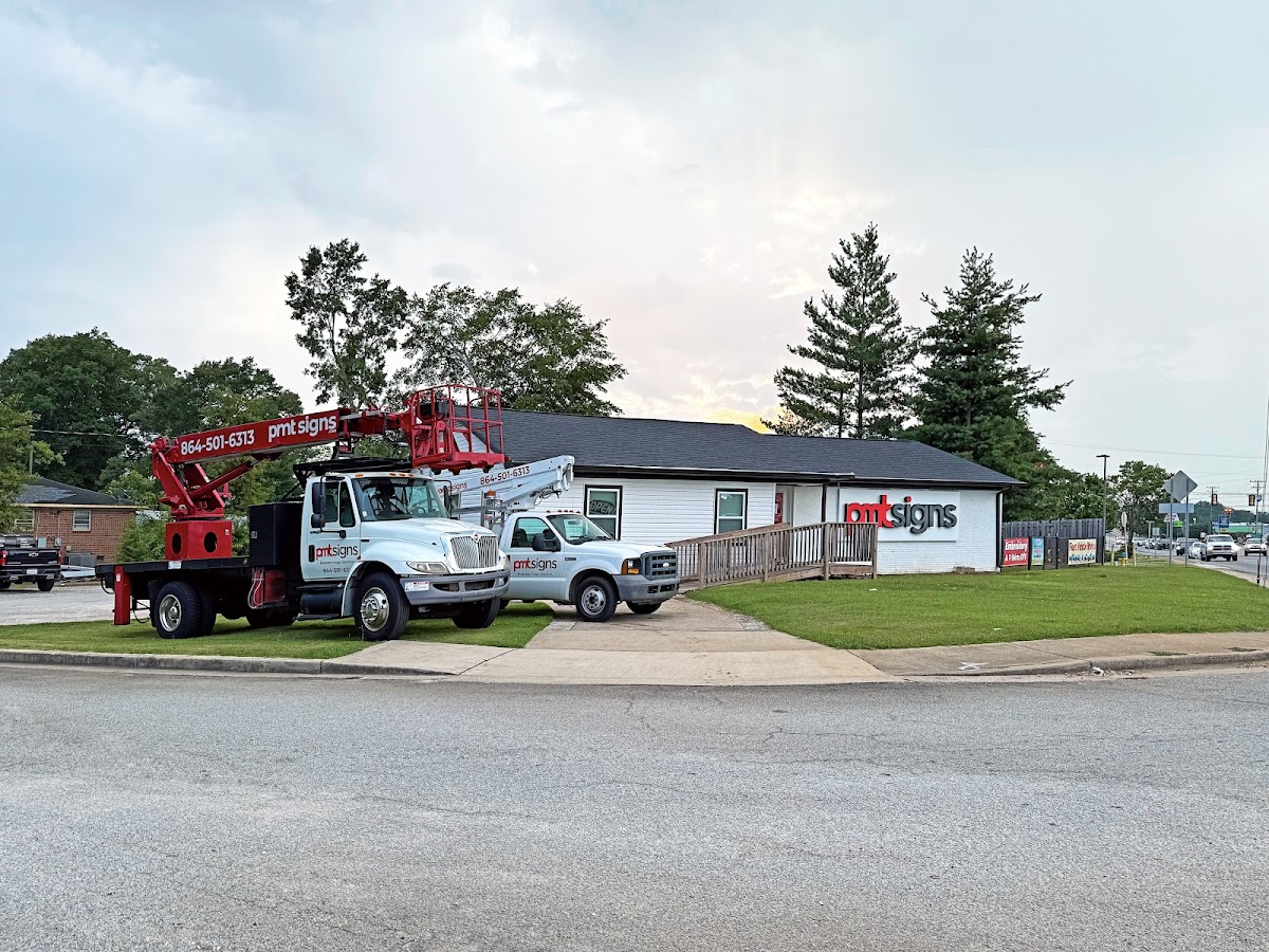 Pmt Signs Greenville Sc - Vehicle Wrap workshop