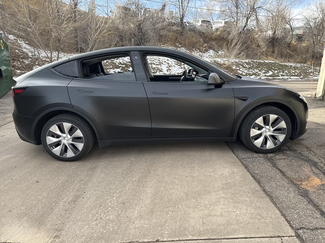 Gorilla Wraps & Custom Window Tint workshop