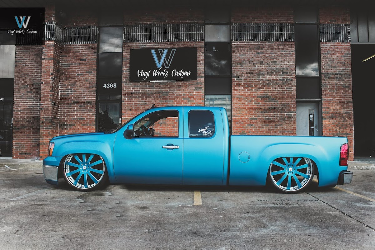 Rocket Wraps and Signs workshop