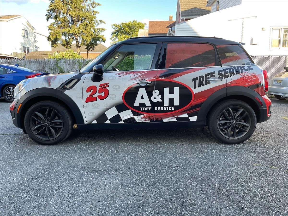 Gs Vehicle Graphics LLC workshop