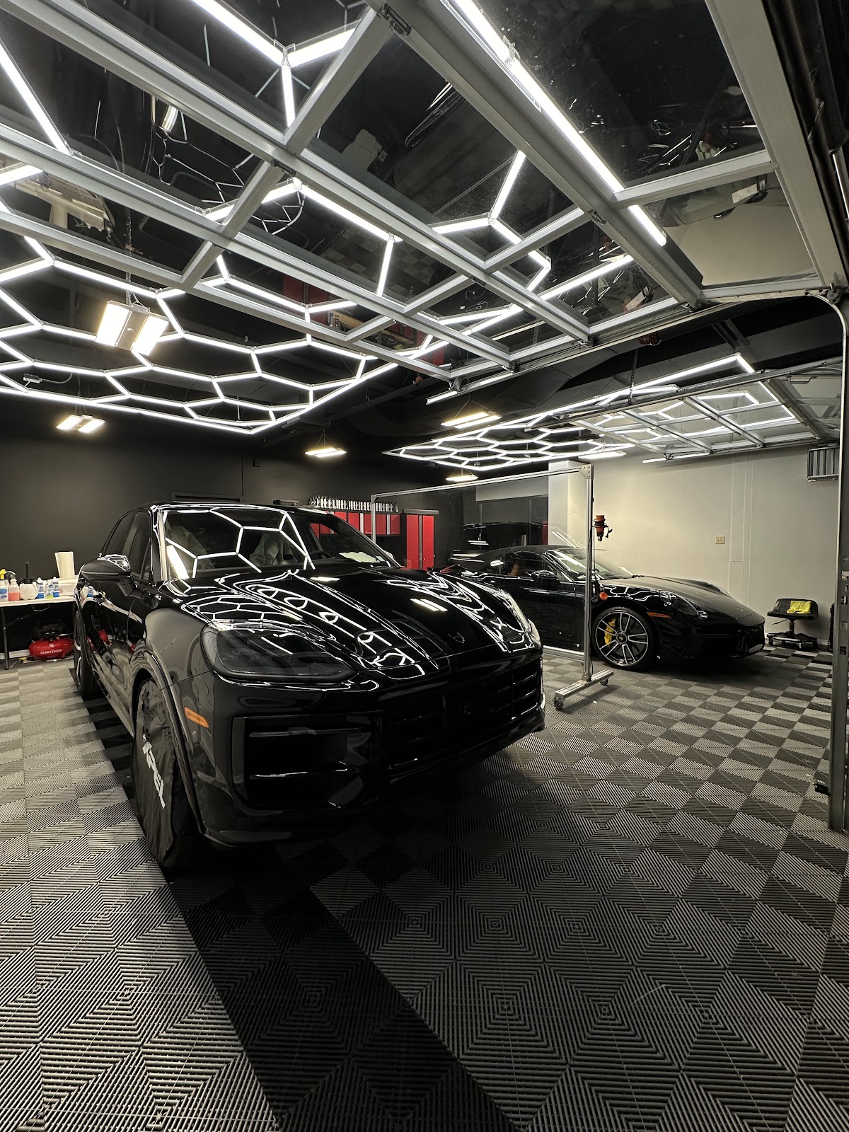 Ultimate Gloss / Auto Detailing / Paint Protection workshop