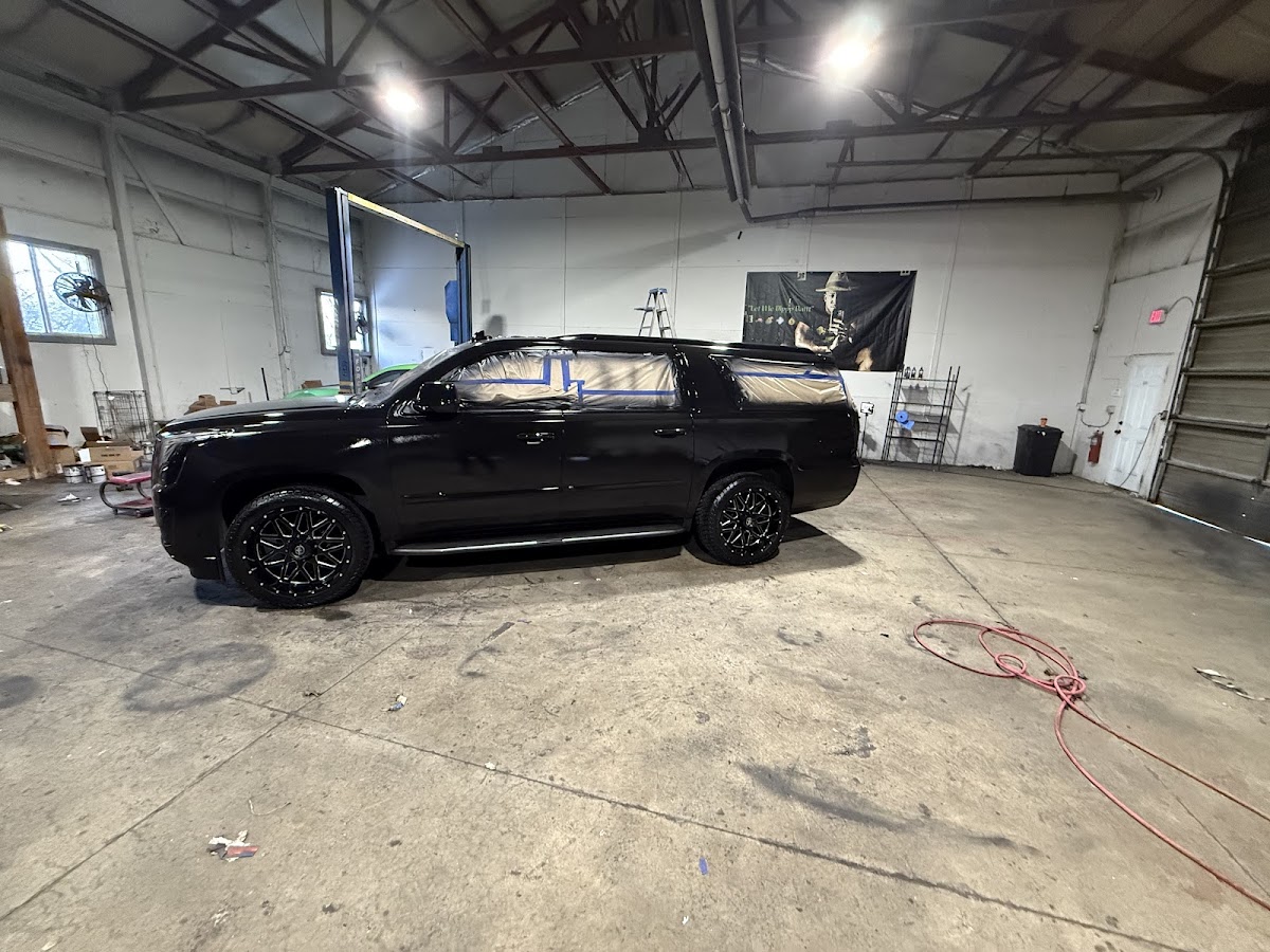 Dip Dat Car Wraps workshop