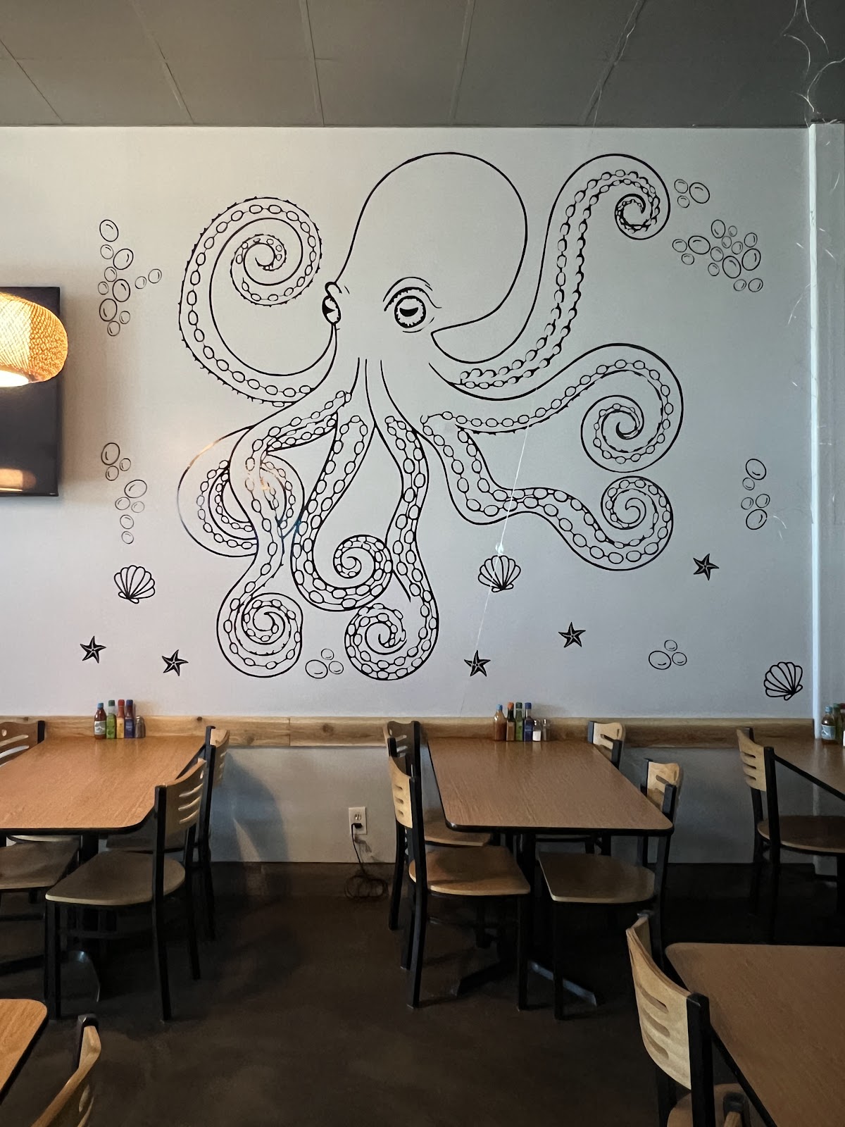 Maximus Vinyl Wraps workshop