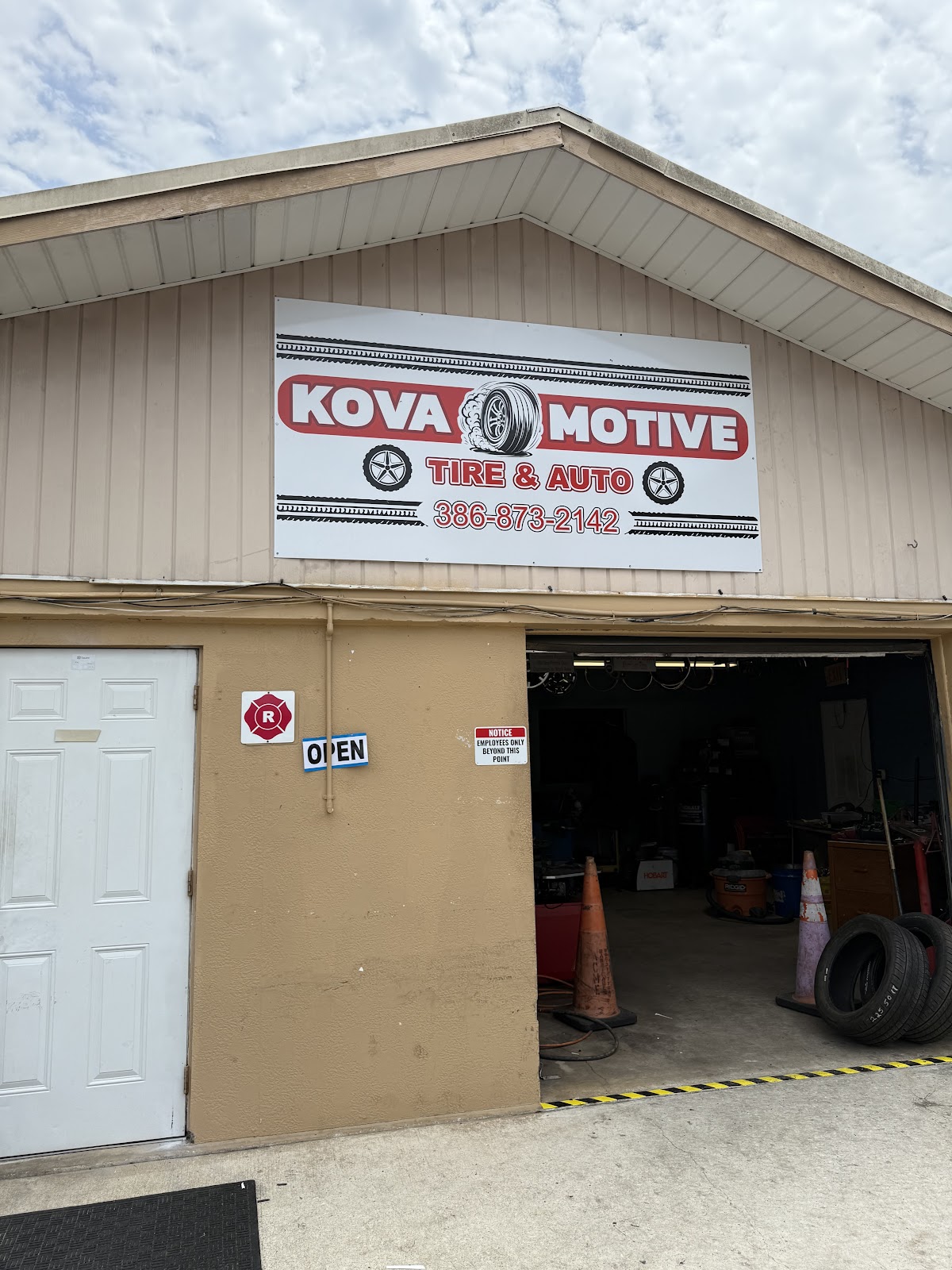 Total Image Signs, LLC workshop