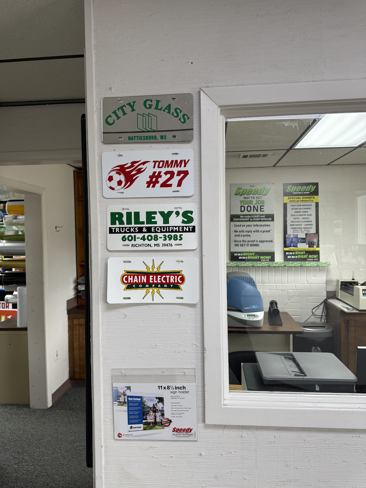 Speedy Printing & Signs workshop