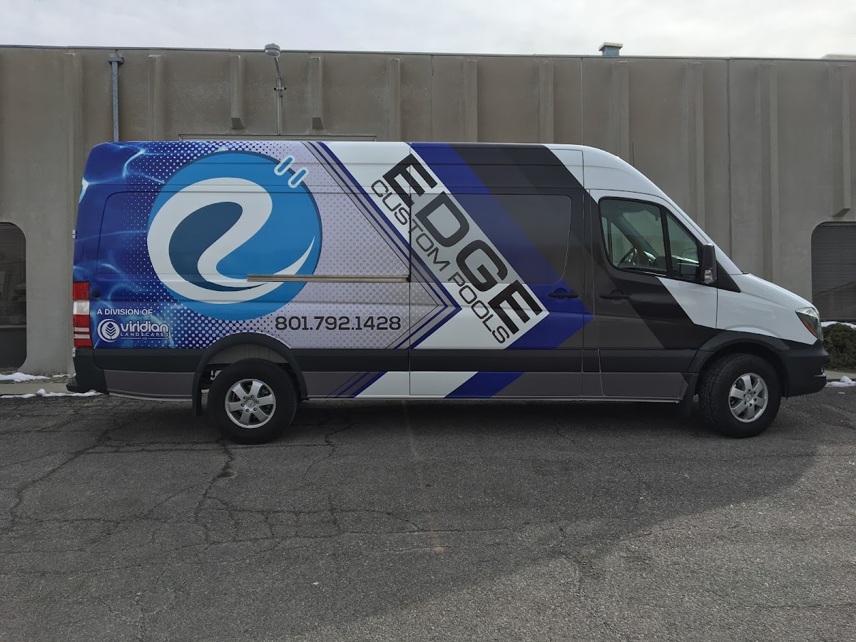 Synergy Wraps / Signs & Printing workshop