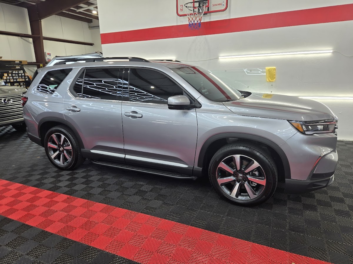 Diwal Auto Pros workshop