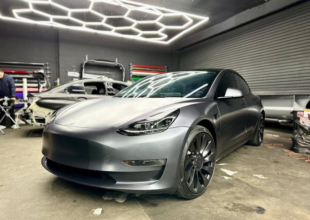 Xwraps | La Car Wraps & Window Tinting workshop