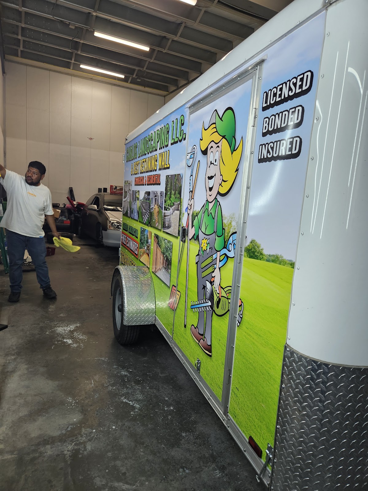 Quality Signs & Wraps LLC workshop