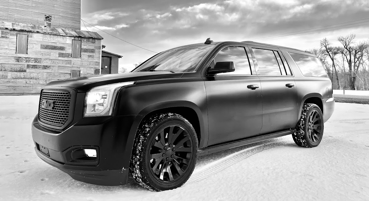 Bos Tint and Sound workshop