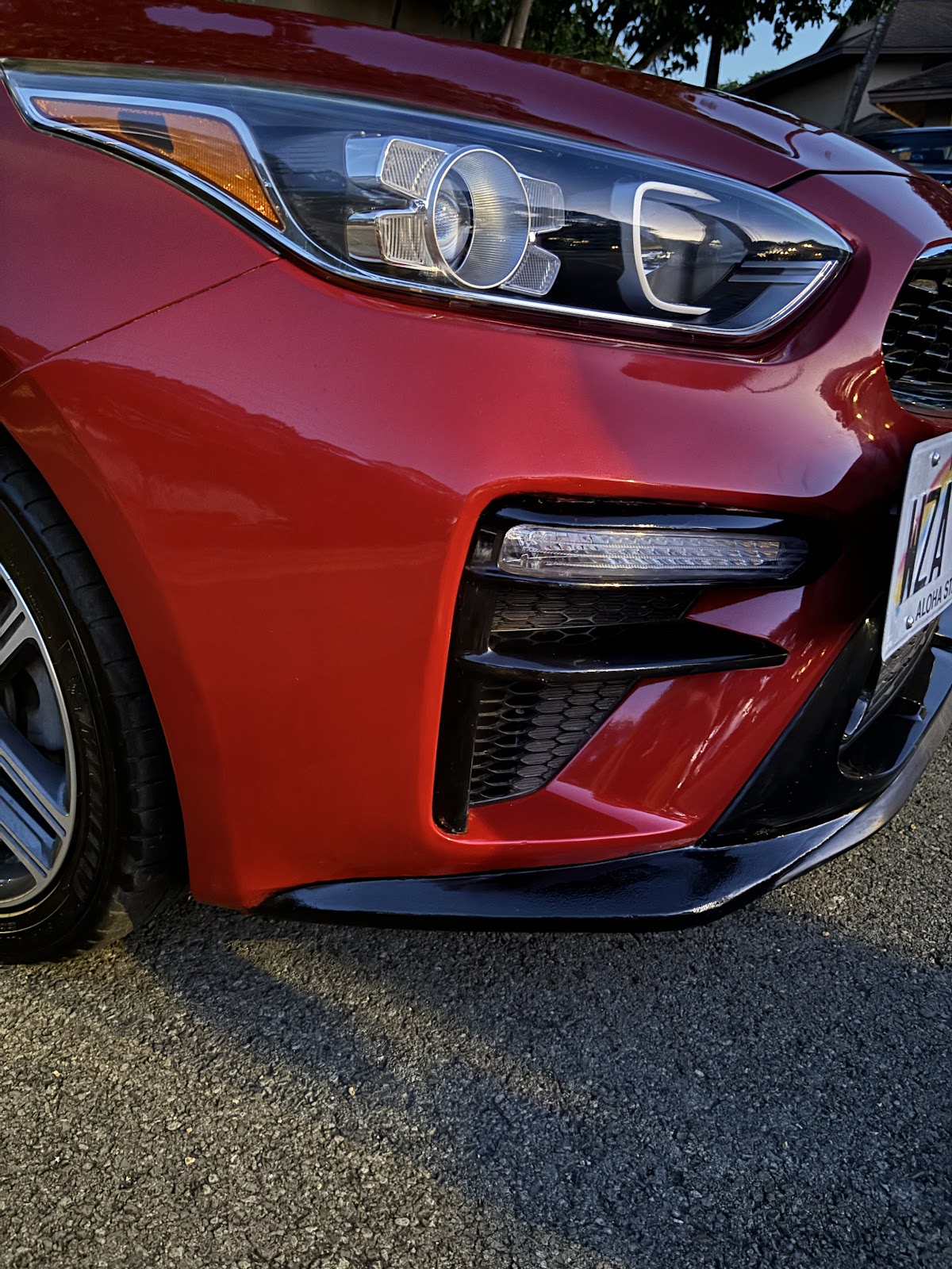 Hawaii's Custom Cars workshop