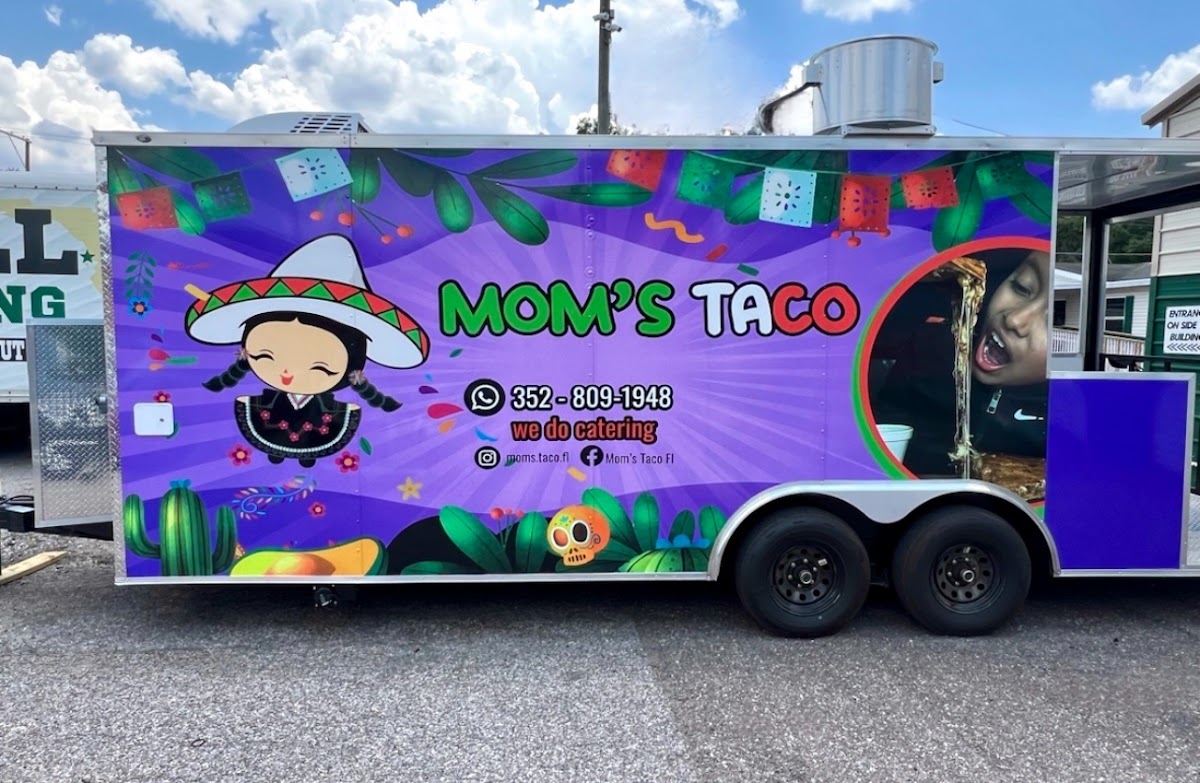 Auto Wrap Shop Tampa workshop