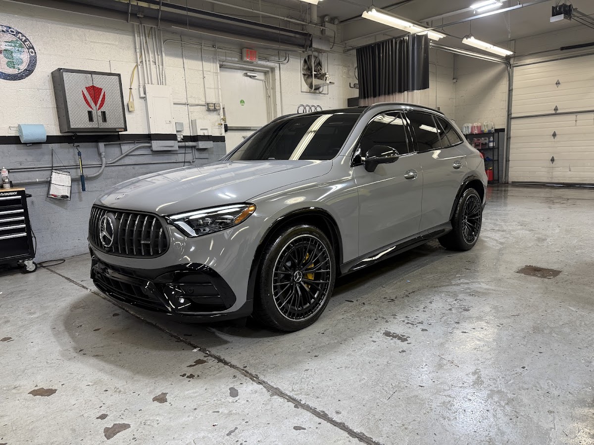 Veneton Auto Solutions workshop