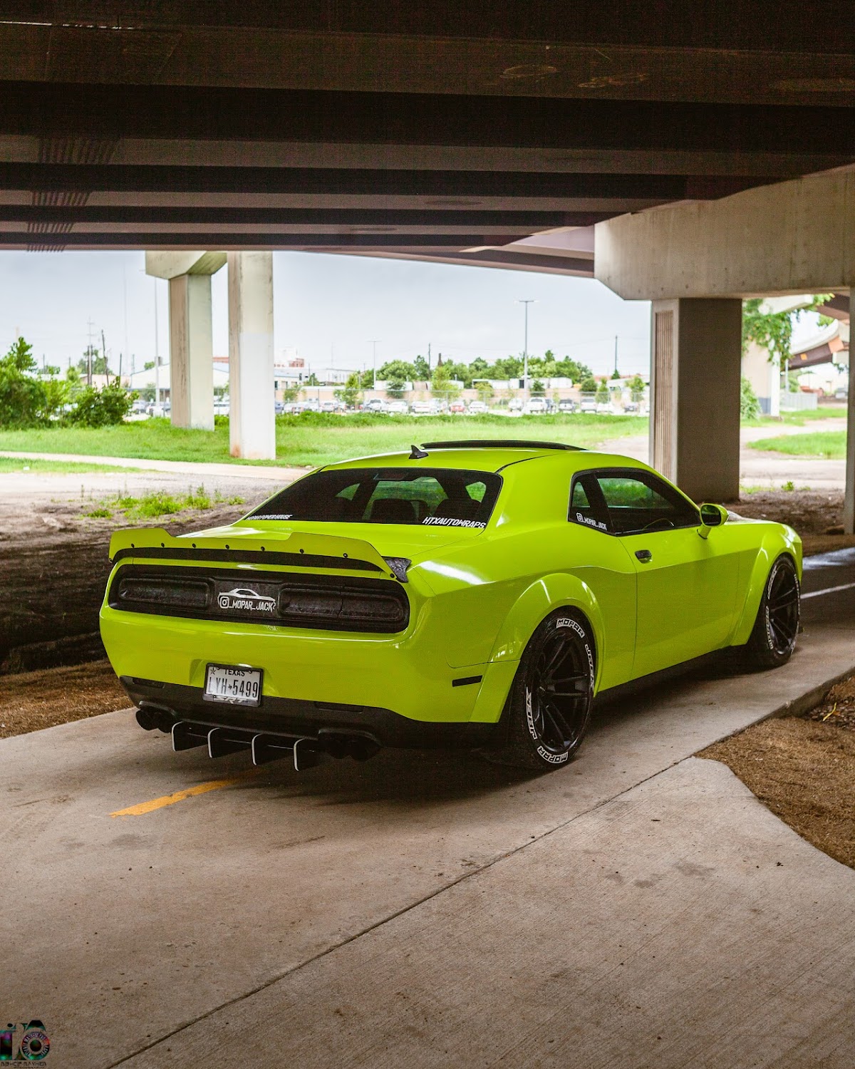 Htx Auto Wraps workshop