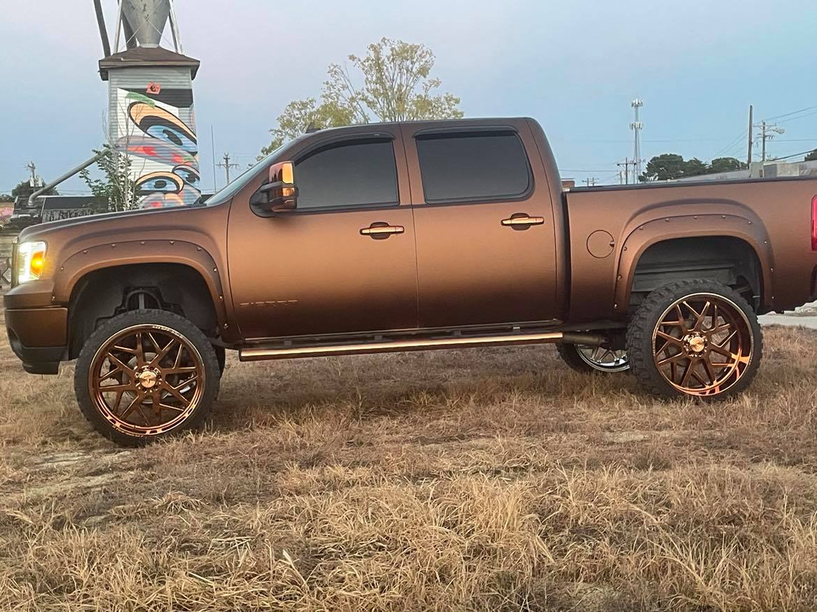 Next Level Customs and Wrap workshop