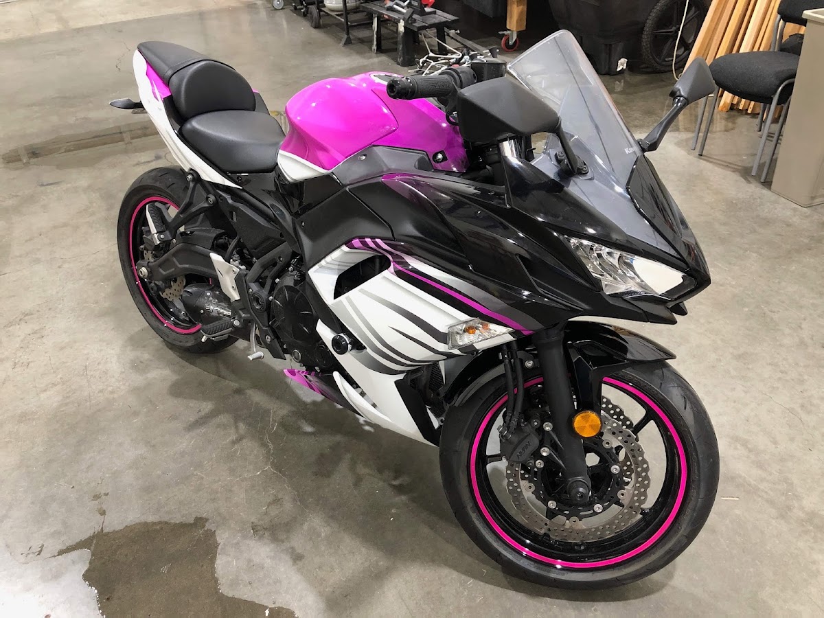 Professional Sign & Graphics workshop