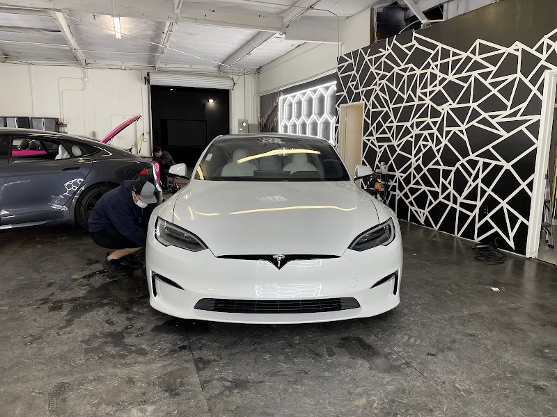 Vehicle wrap by Dependable Guys