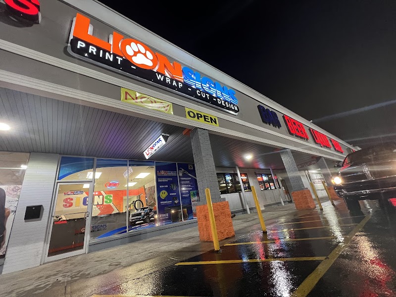 Vehicle wrap by Lion Signs