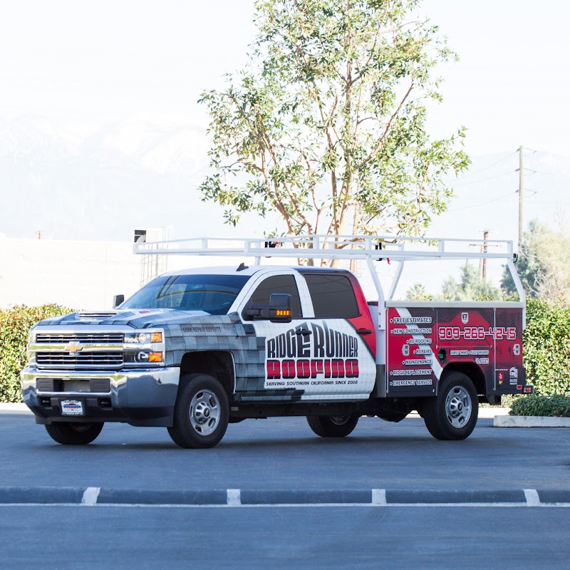 Vehicle wrap by Xgraphix LLC