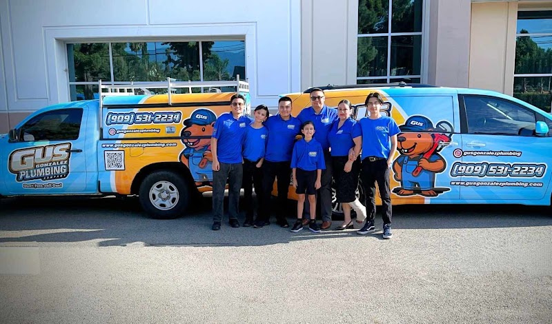 Vehicle wrap by Xgraphix LLC